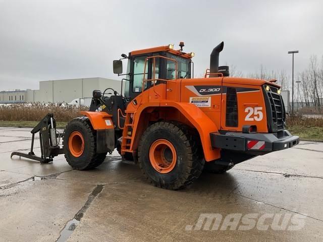 Doosan DL300-5 Incarcator pe pneuri