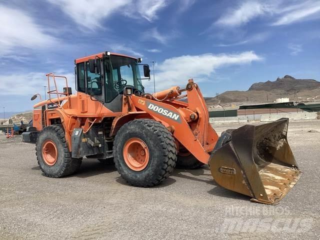 Doosan DL300-5 Incarcator pe pneuri