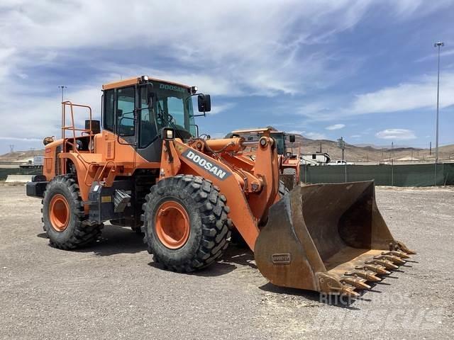 Doosan DL300-5 Incarcator pe pneuri