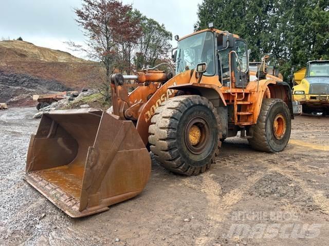 Doosan DL400 Incarcator pe pneuri