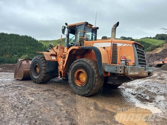 Doosan DL400 Incarcator pe pneuri