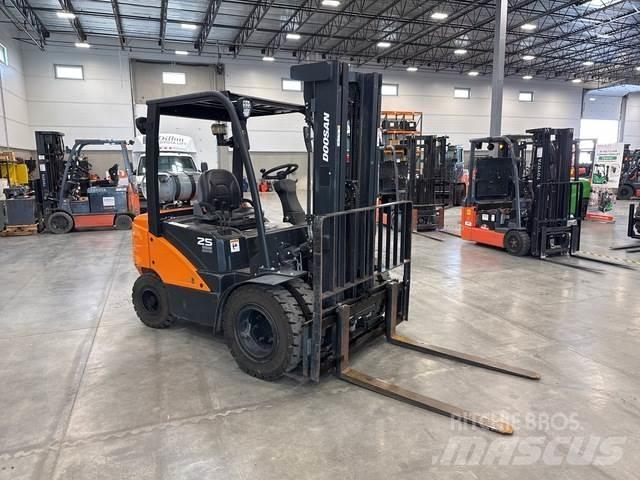 Doosan G25N-7 Utilaje construcții - Altele