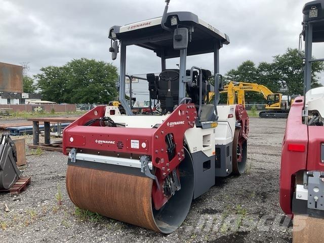 Dynapac CC2200 Cilindri compactori dubli