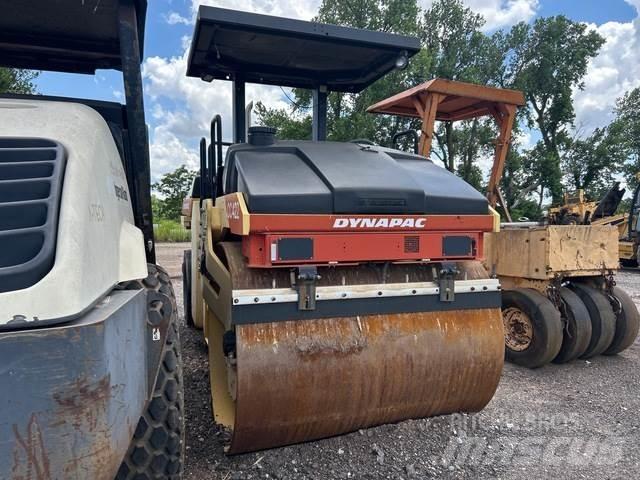 Dynapac CC422C Cilindri compactori micsti