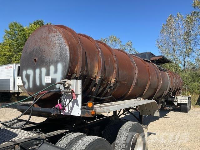 Etnyre  Vehicule de transport materiale
