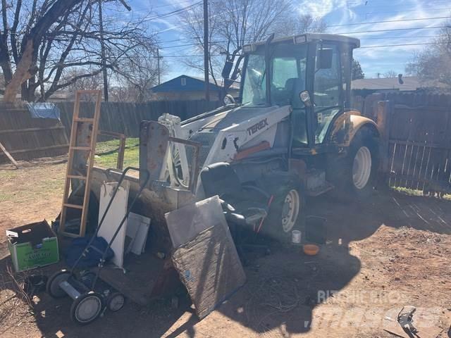 Fermec 860 Buldoexcavatoare
