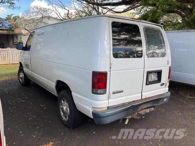 Ford E-150 Utilitara