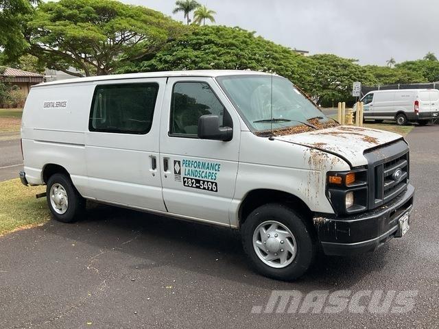 Ford E-150 Utilitara