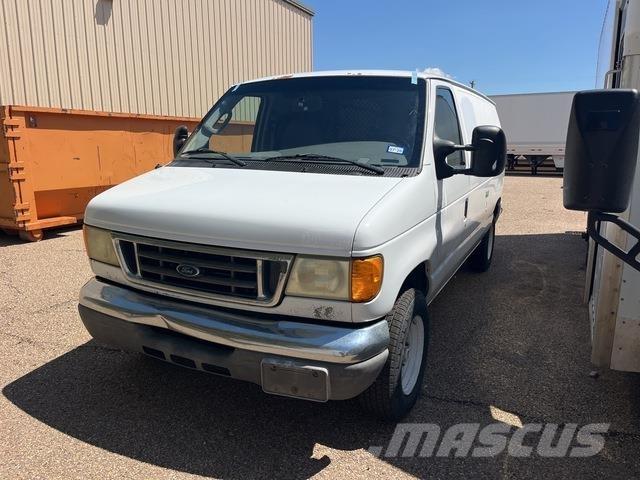 Ford E-150 Utilitara