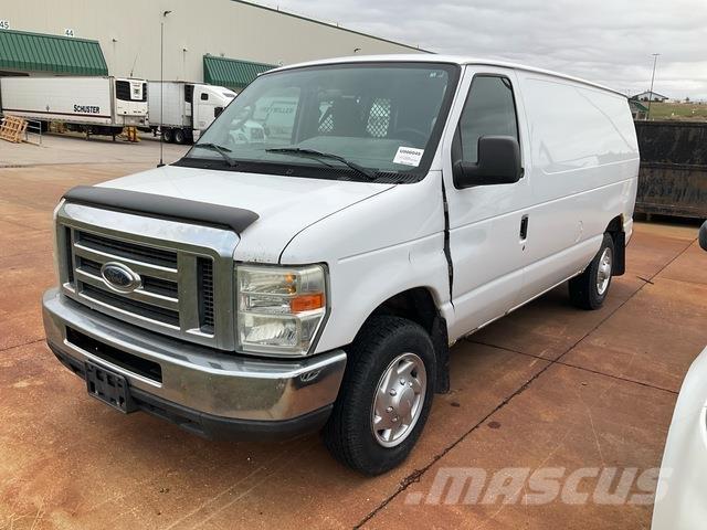 Ford E-150 Utilitara