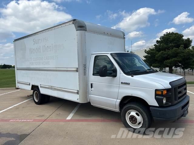 Ford E-350 Autocamioane