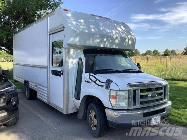 Ford E-350 Autoutilitara transoprt marfuri