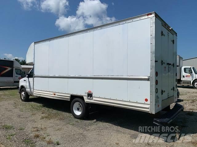 Ford E-350 Autocamioane