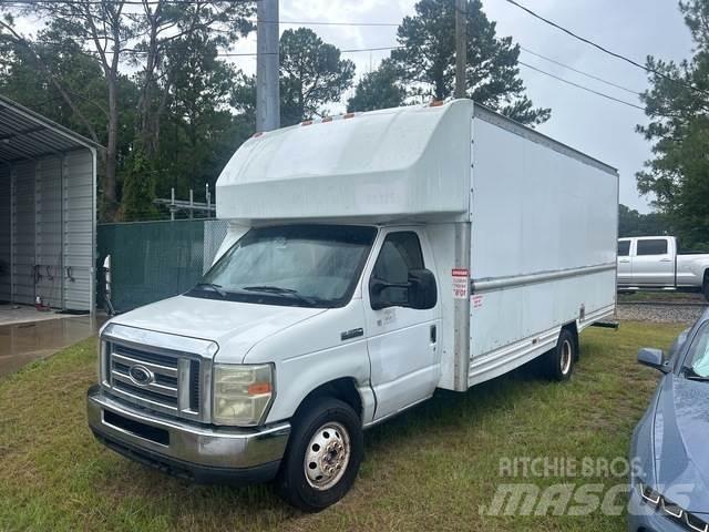Ford E-350 Autocamioane