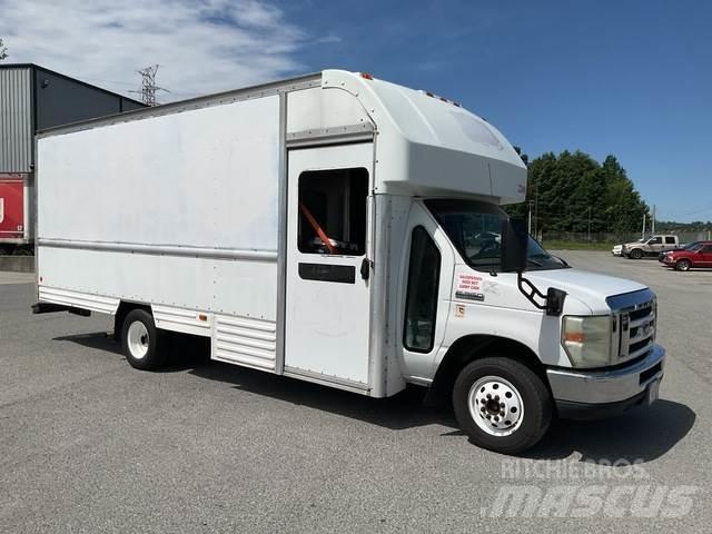 Ford E-350 Autoutilitara transoprt marfuri