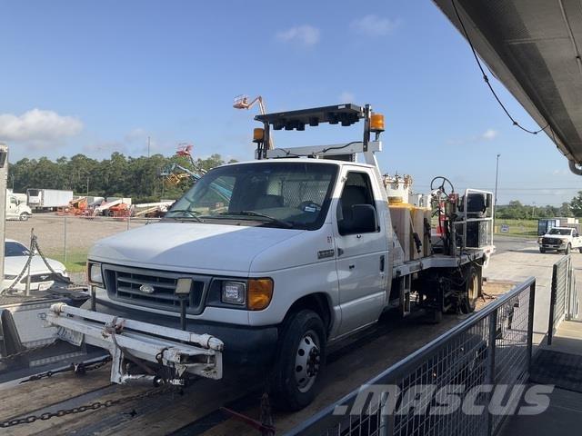 Ford E-350 Municipal/vehicul cu uz general