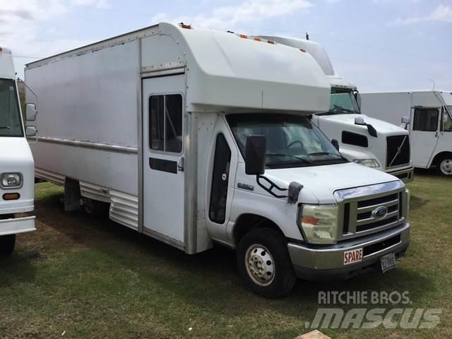 Ford E-350 Autocamioane