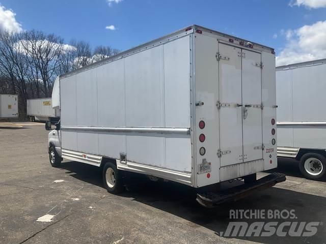 Ford E-350 Autocamioane