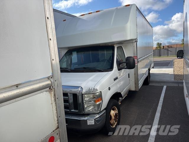 Ford E-350 Autocamioane