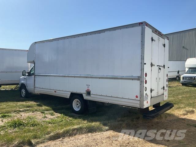 Ford E-350 Autocamioane