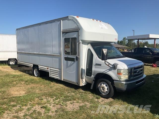 Ford E-350 Autocamioane