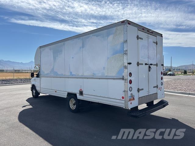 Ford E-350 Autoutilitara transoprt marfuri
