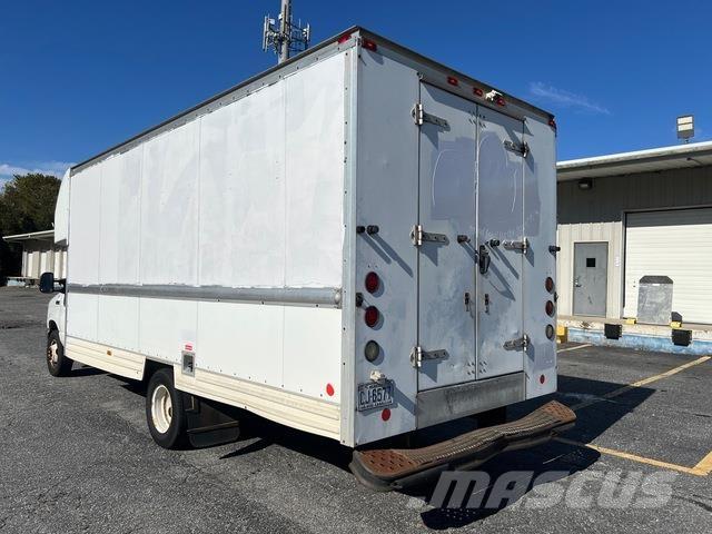 Ford E-350 Autocamioane