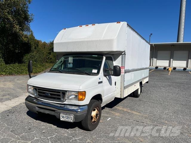 Ford E-350 Autocamioane