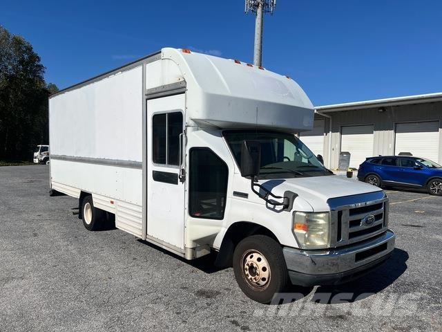 Ford E-350 Autocamioane