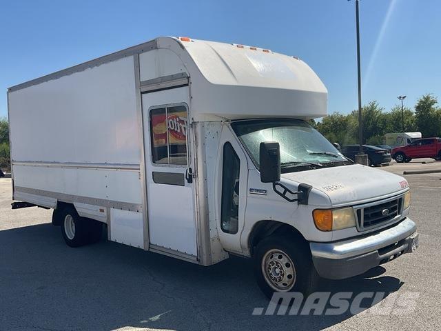 Ford E-350 Autocamioane