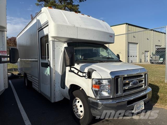 Ford E-350 Autoutilitara transoprt marfuri