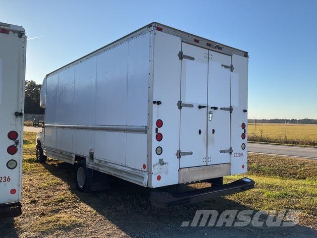 Ford E-350 Autocamioane