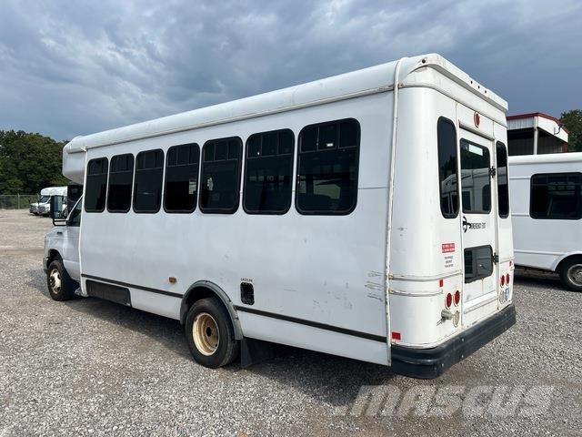 Ford E-450 Mini autobuze