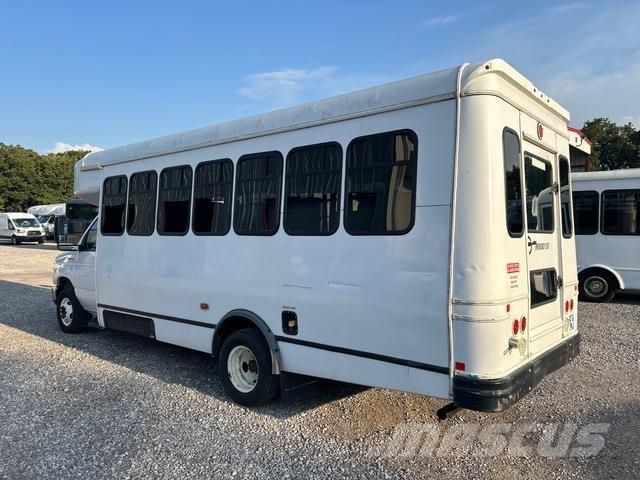 Ford E-450 Mini autobuze