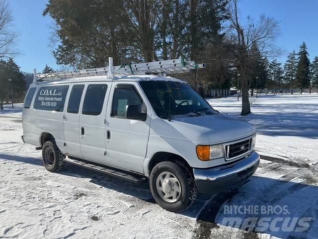 Ford E350 Utilitara