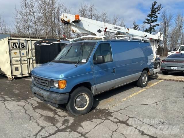 Ford E350 Platforme aeriene montate pe camion