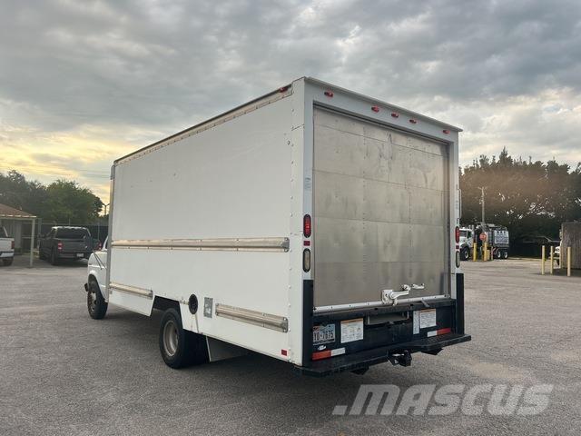 Ford E350 Autocamioane