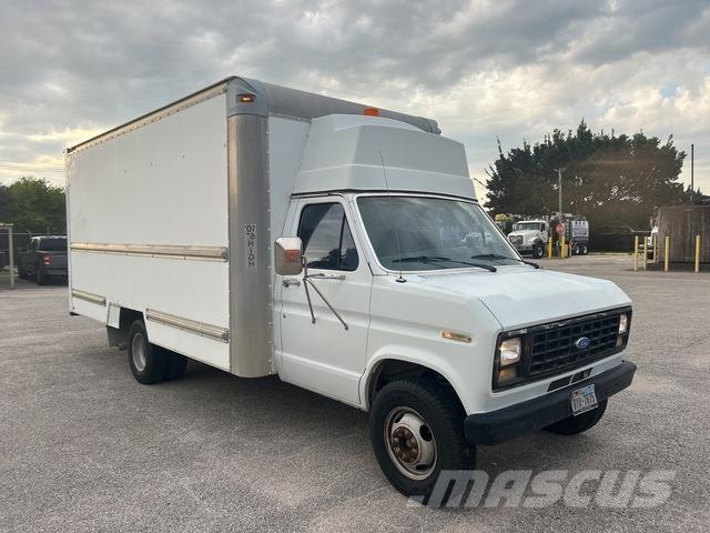 Ford E350 Autocamioane