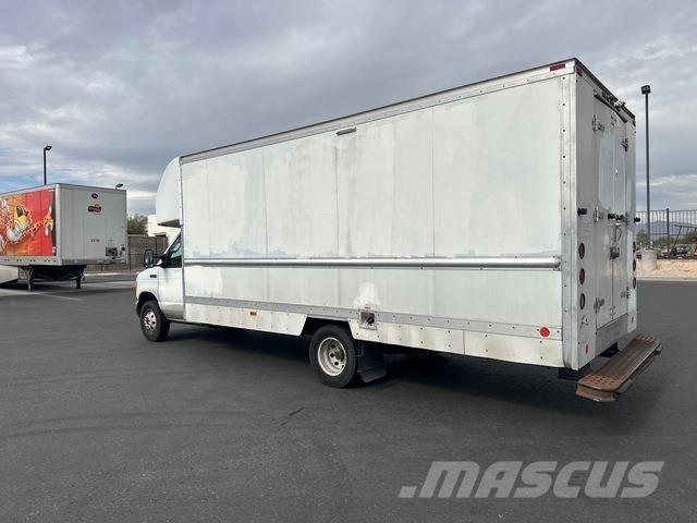 Ford E350 Utilitara