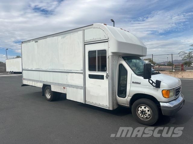 Ford E350 Utilitara
