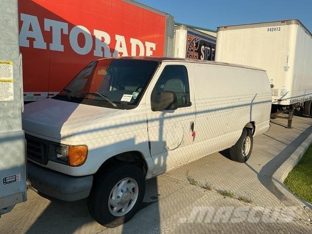 Ford E350 Autocamioane