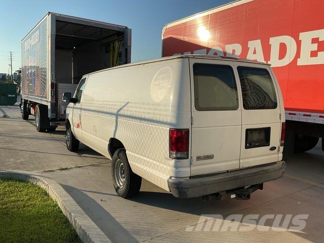 Ford E350 Autocamioane