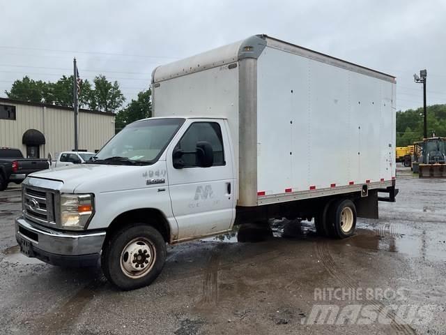 Ford E450 Utilitara
