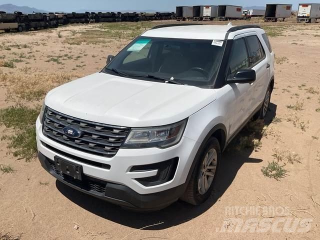 Ford Explorer Masini