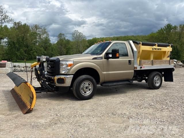 Ford F-250 Camioane platforma/prelata