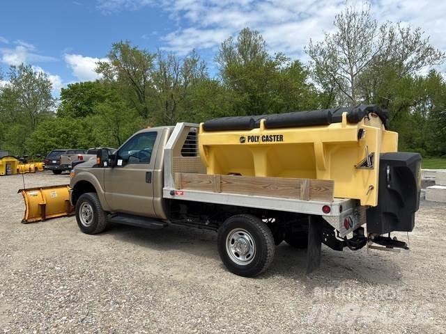 Ford F-250 Camioane platforma/prelata