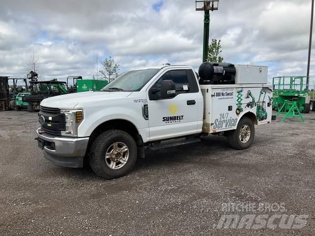 Ford F-250 Utilaje construcții - Altele