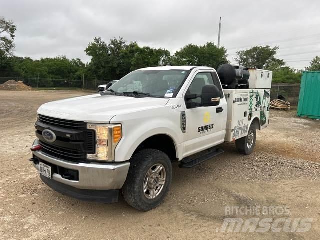 Ford F-250 Municipal/vehicul cu uz general
