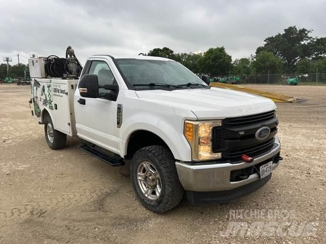 Ford F-250 Municipal/vehicul cu uz general