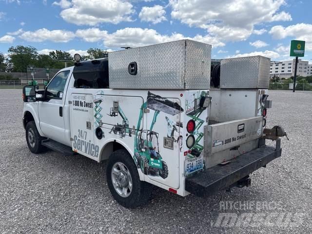 Ford F-250 Municipal/vehicul cu uz general